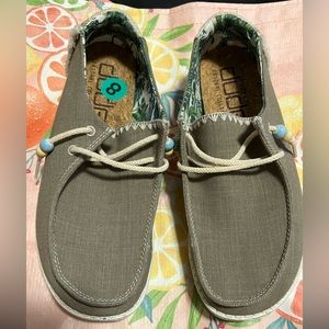 Hey Dude- Wendy Natural Rosemary (Size 8 women)